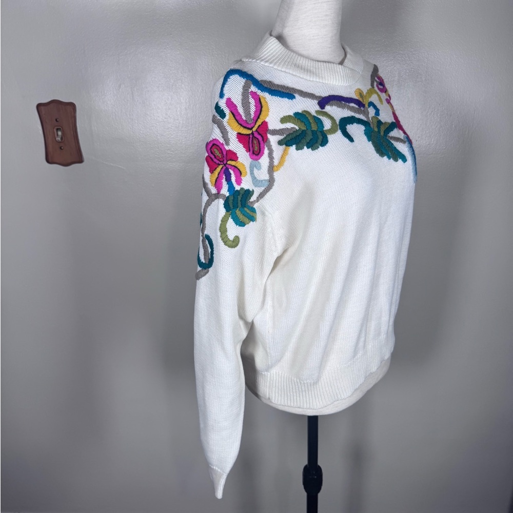 White Crewel Embroidered Bright Floral Long Sleeve Boho Sweater Vintage Sz L - Picture 5 of 11